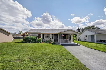 9806 NW 71st St, Tamarac, FL 33321 - Photo 2