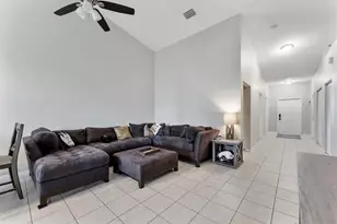 7520 S Aragon Blvd, Sunrise, FL 33313 - Photo 14