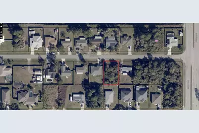 810  Brickell Street SE, Palm Bay, FL 32909 - Photo 2