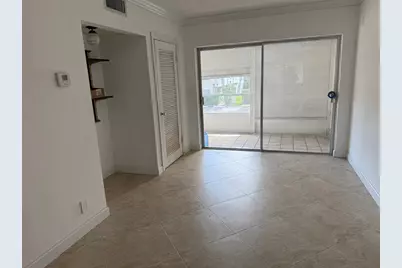 2131 NE 42nd Ct, Unit #202E, Lighthouse Point, FL 33064 - Photo 4