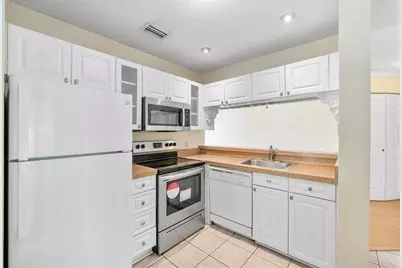 967  Coral Club Dr, Unit #967, Coral Springs, FL 33071 - Photo 4