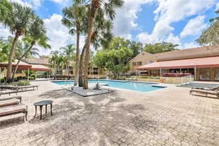 967 Coral Club Dr, Coral Springs, FL 33071 - Photo 28