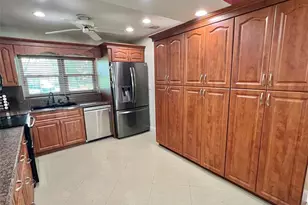 7321 NW 38th Ct, Coral Springs, FL 33065 - Photo 4