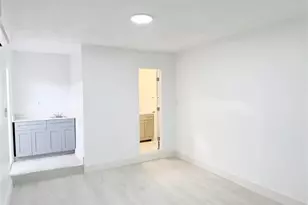 1136 NW 5th Ct, Fort Lauderdale, FL 33311 - Photo 22