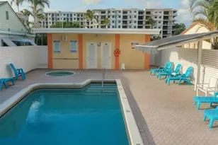 801 S Ocean Dr, Hollywood, FL 33019 - Photo 16
