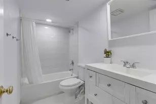 7950 NW 11th Ct, Plantation, FL 33322 - Photo 18