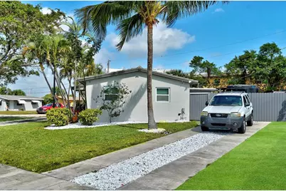 101 NE 35th St, Unit #A, Pompano Beach, FL 33064 - Photo 22