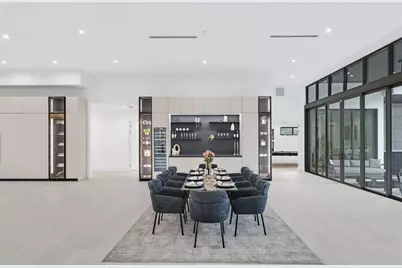 8795  Valencia Ct, Parkland, FL 33067 - Photo 6