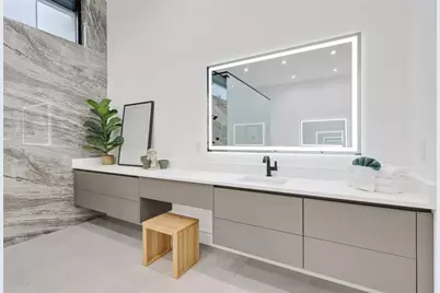 8795  Valencia Ct, Parkland, FL 33067 - Photo 18