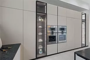 8795 Valencia Ct, Parkland, FL 33067 - Photo 10