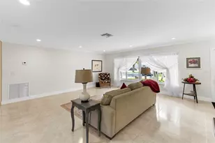 7237 E Tropical Way, Plantation, FL 33317 - Photo 16