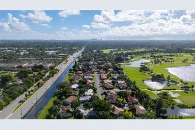 7237 E Tropical Way, Plantation, FL 33317 - Photo 62