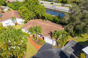 7237 E Tropical Way, Plantation, FL 33317 - Photo 58