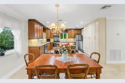 7237 E Tropical Way, Plantation, FL 33317 - Photo 8