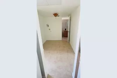 5111 W Oakland Park Blvd, Unit #306, Lauderdale Lakes, FL 33313 - Photo 6