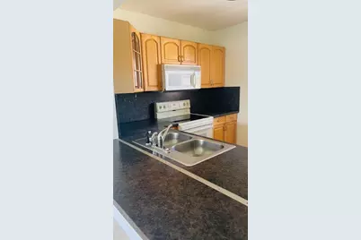 5111 W Oakland Park Blvd, Unit #306, Lauderdale Lakes, FL 33313 - Photo 2