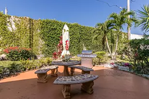 1000 SW 11th Ave, Hallandale Beach, FL 33009 - Photo 24