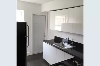 675  84 St, Unit #2, Miami Beach, FL 33141 - Photo 6