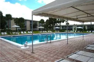 2902 Victoria Cir, Coconut Creek, FL 33066 - Photo 30