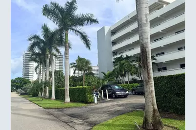 3212 NE 12th St, Unit #303, Pompano Beach, FL 33062 - Photo 18