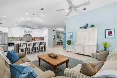 2855  Hampton Circle E, Delray Beach, FL 33445 - Photo 4