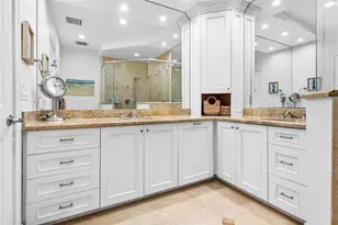 2855 Hampton Cir E, Delray Beach, FL 33445 - Photo 16