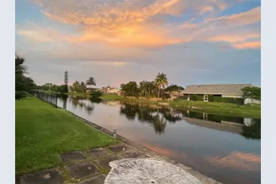 9208 NW 80th St, Tamarac, FL 33321 - Photo 4