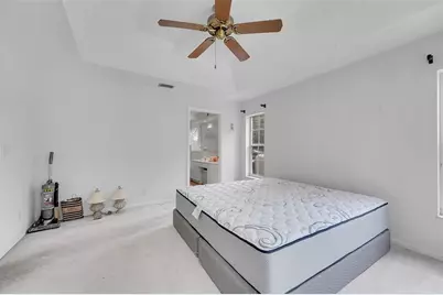 18392 N 48th Ave N, Loxahatchee, FL 33470 - Photo 12