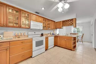 18392 N 48th Ave N, Loxahatchee, FL 33470 - Photo 8