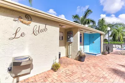 2202 S Cypress Bend Dr, Unit #906, Pompano Beach, FL 33069 - Photo 26