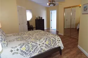 898 NE 39th St, Oakland Park, FL 33334 - Photo 12