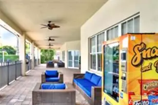 8915 W 35th Ave, Hialeah, FL 33018 - Photo 40