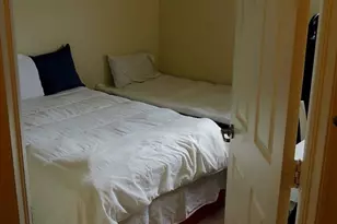 8915 W 35th Ave, Hialeah, FL 33018 - Photo 24