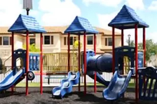 8915 W 35th Ave, Hialeah, FL 33018 - Photo 46