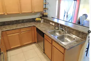 8915 W 35th Ave, Hialeah, FL 33018 - Photo 12