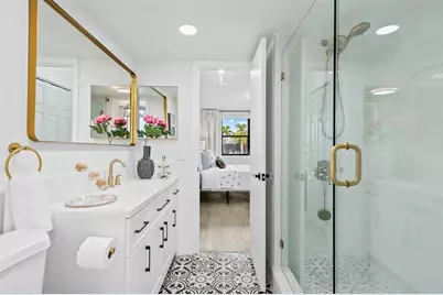 10442  Sunrise Lakes Blvd, Unit #111, Sunrise, FL 33322 - Photo 12