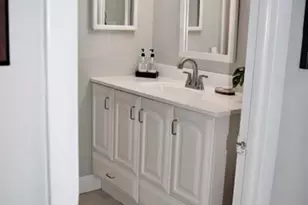 9201 Lime Bay Blvd, Tamarac, FL 33321 - Photo 10