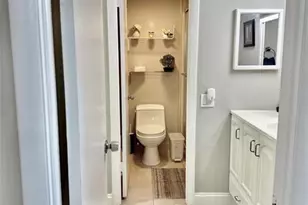 9201 Lime Bay Blvd, Tamarac, FL 33321 - Photo 12