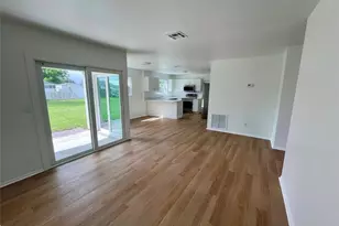 965 Highland Dr SW, Vero Beach, FL 32962 - Photo 12