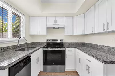 1658 NE 34th Street, Unit #A, Oakland Park, FL 33334 - Photo 4