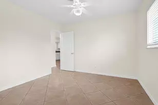 1658 NE 34th St, Oakland Park, FL 33334 - Photo 28