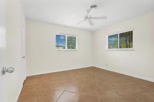 1658 NE 34th St, Oakland Park, FL 33334 - Photo 32