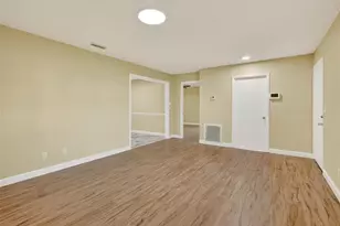 397 NW Biltmore St, Port Saint Lucie, FL 34983 - Photo 8