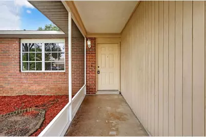 397 NW Biltmore St, Port Saint Lucie, FL 34983 - Photo 4