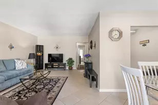 2160 NE 56th Ct, Fort Lauderdale, FL 33308 - Photo 4