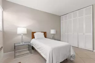 2160 NE 56th Ct, Fort Lauderdale, FL 33308 - Photo 18