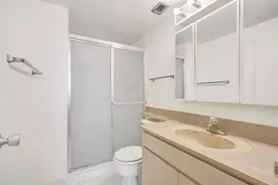 7441 Wayne Ave, Miami Beach, FL 33141 - Photo 24