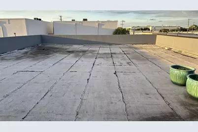 4751 NE 10, Oakland Park, FL 33334 - Photo 24