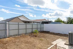 4281 W 10th Ct, Hialeah, FL 33012 - Photo 28