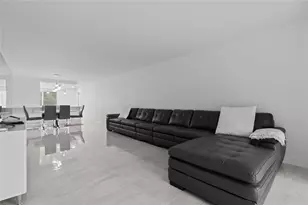 4301 Martinique Cir, Coconut Creek, FL 33066 - Photo 4